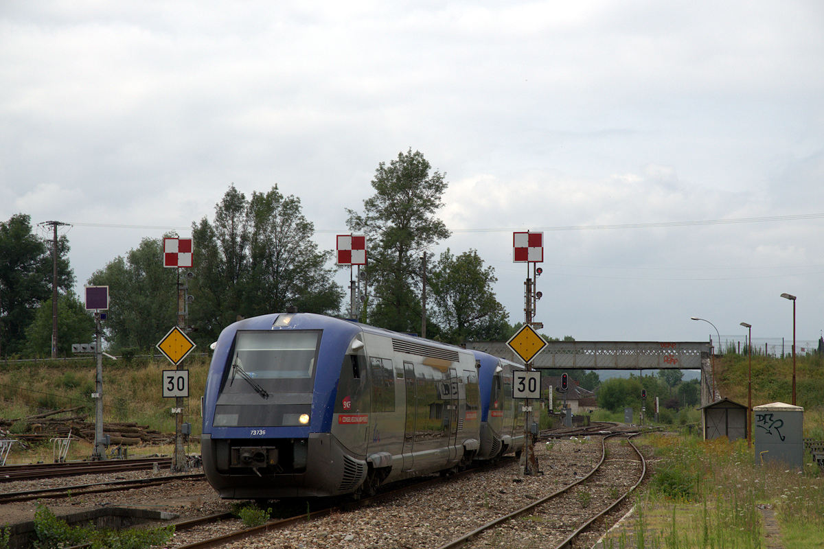 X 73736 MIDI-PYRÉNÉES + 73594 MIDI-PYRÉNÉES - RODEZ-BRIVE-LA-GAILLARDE