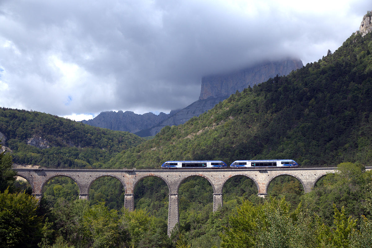 X 73500 RHÔNE-ALPES