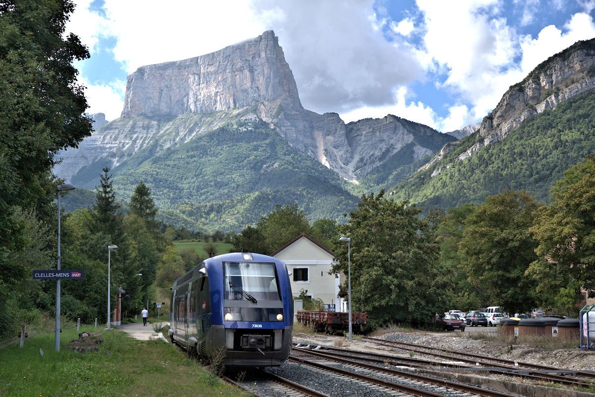 X 73636 RHÔNE-ALPES