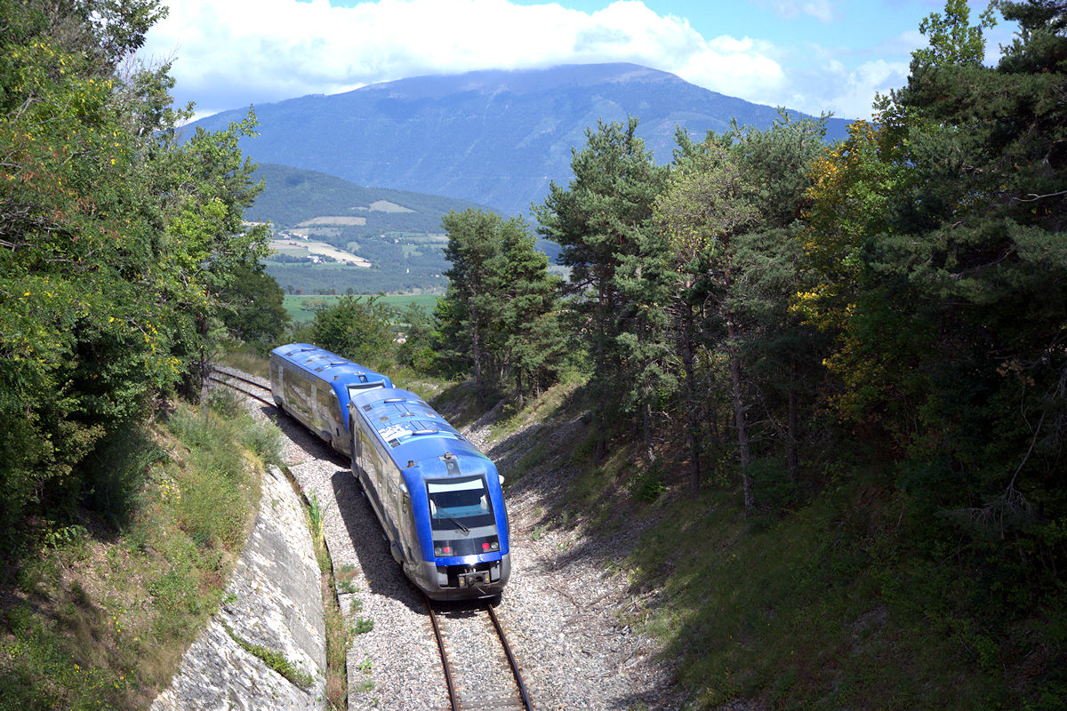 X 73500 RHÔNE-ALPES