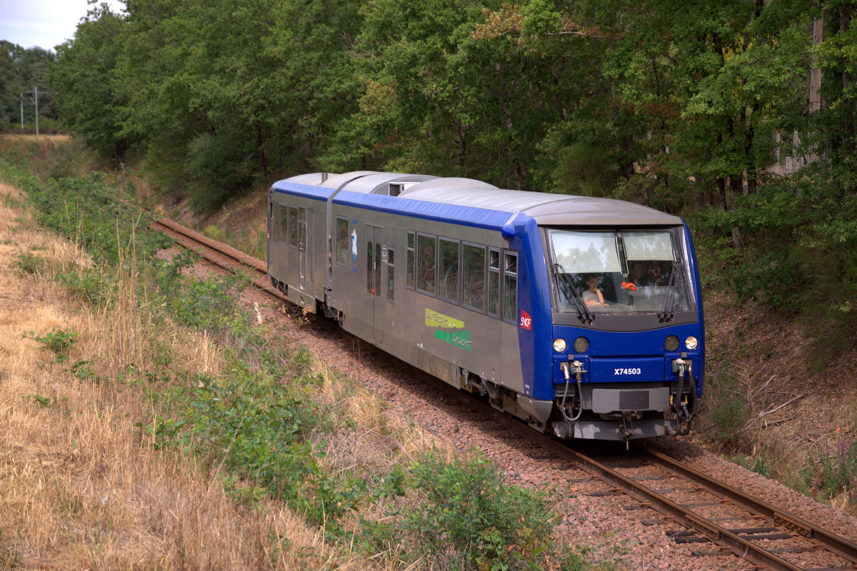 X 74503 CENTRE-VAL DE LOIRE