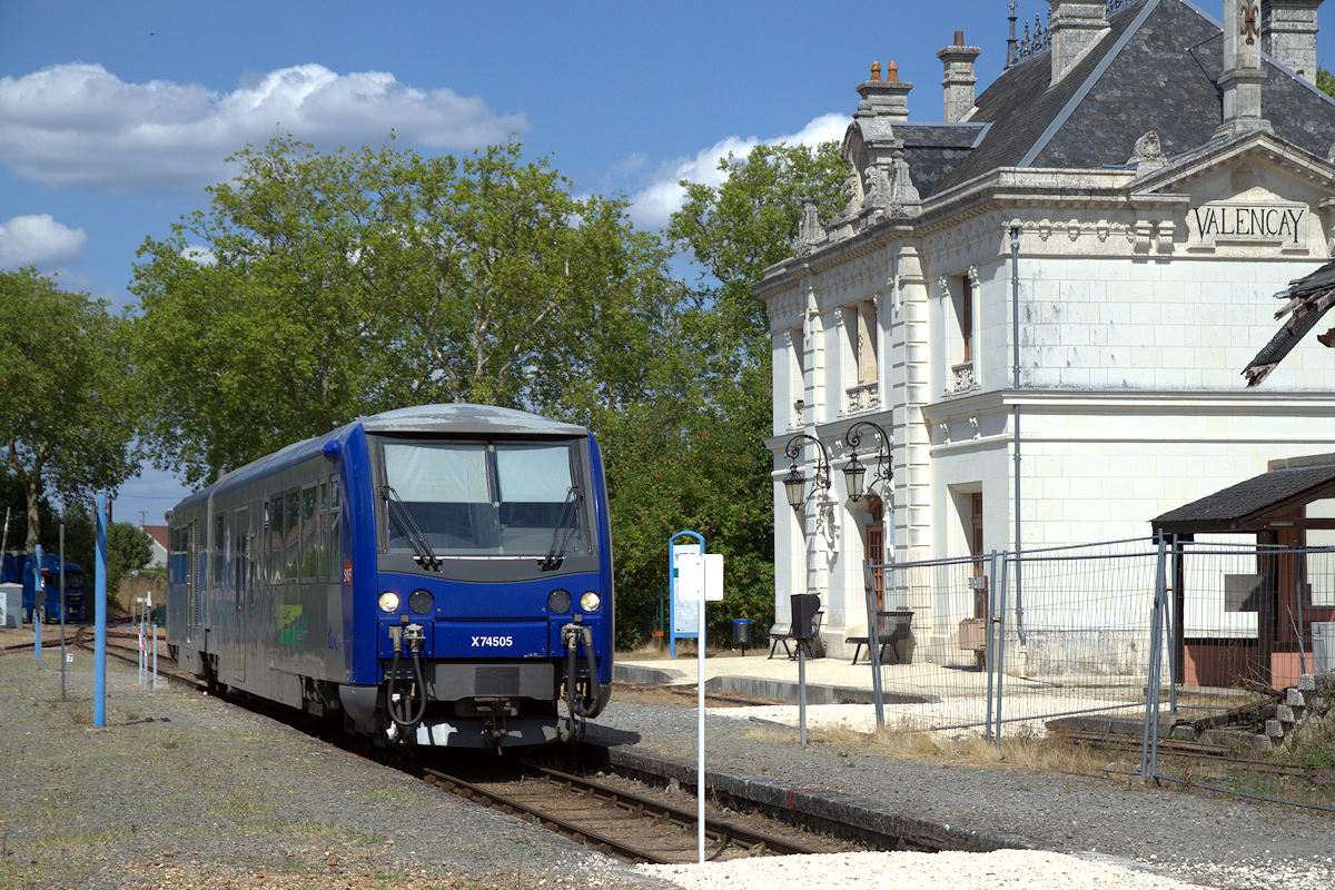 X 74505 CENTRE-VAL DE LOIRE