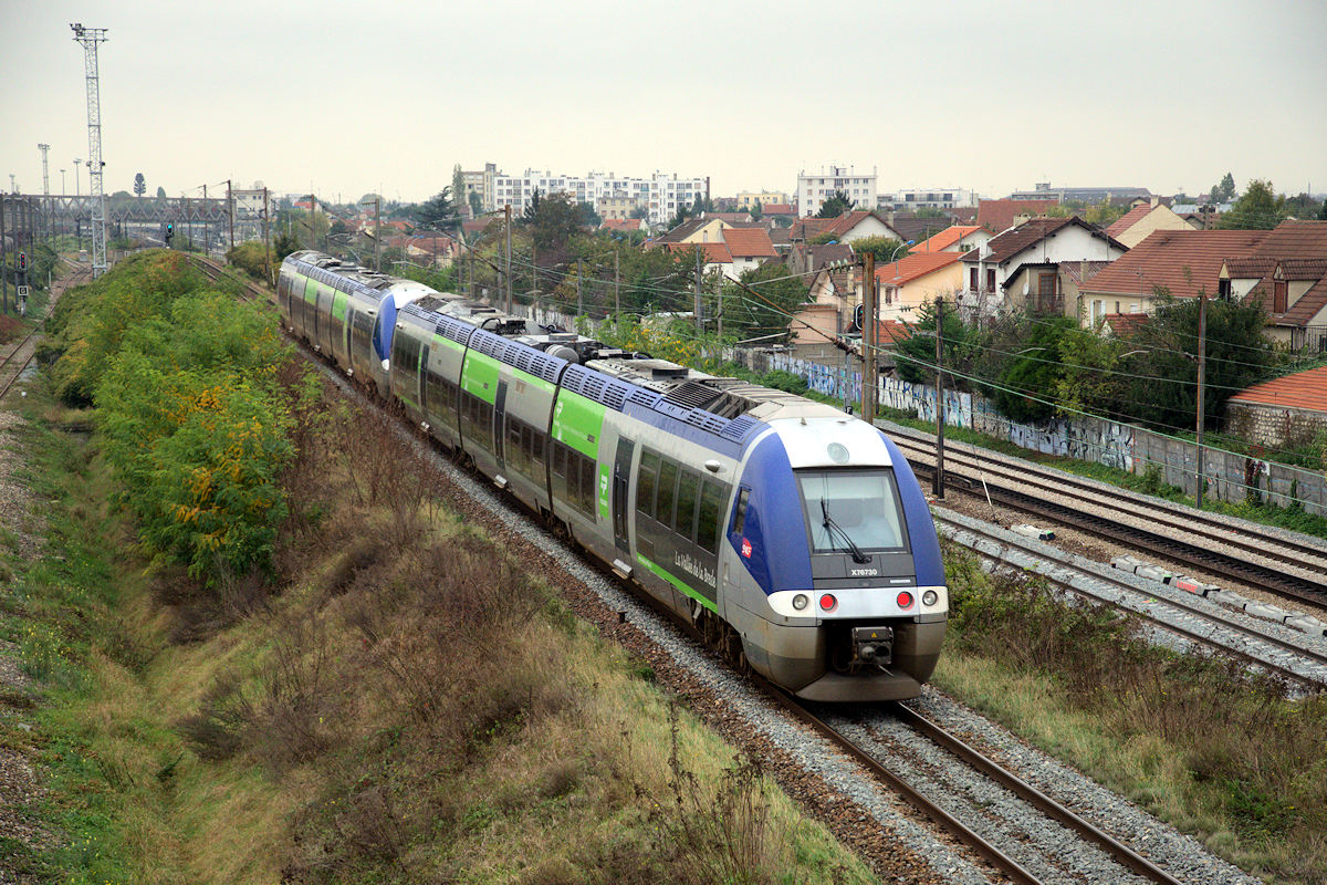 X 76604/603 PICARDIE “ LE CLERMONTOIS ” + X 76730/629 PICARDIE “ VALLÉE DE LA BRESLE ”