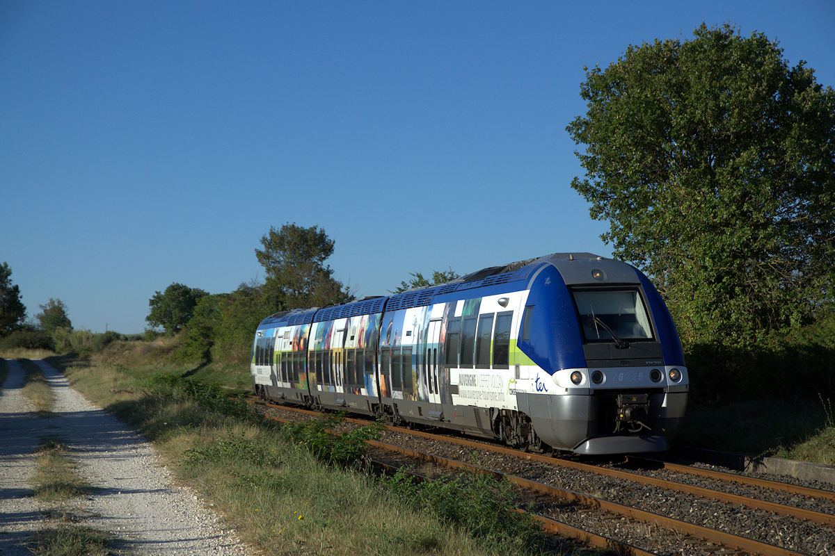 X 76725 / X 76726 AUVERGNE