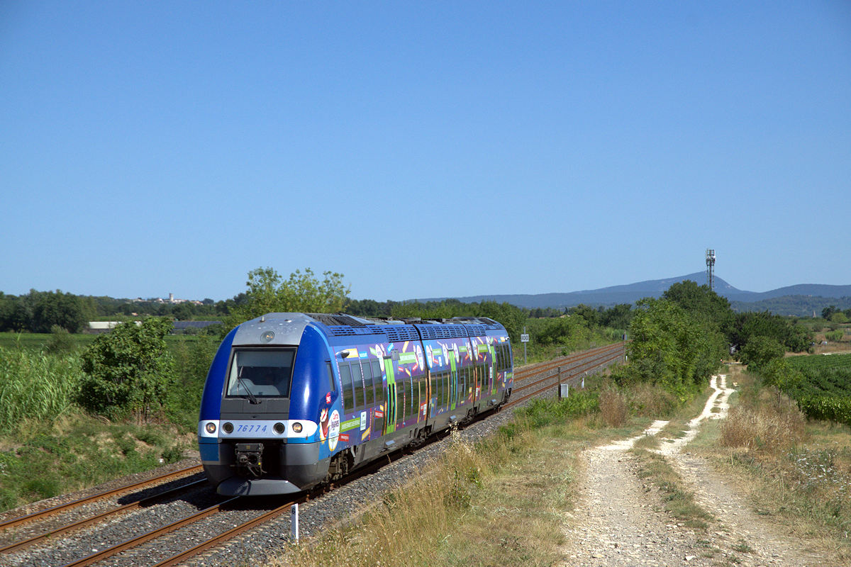 X 76773 / X76774 AUVERGNE