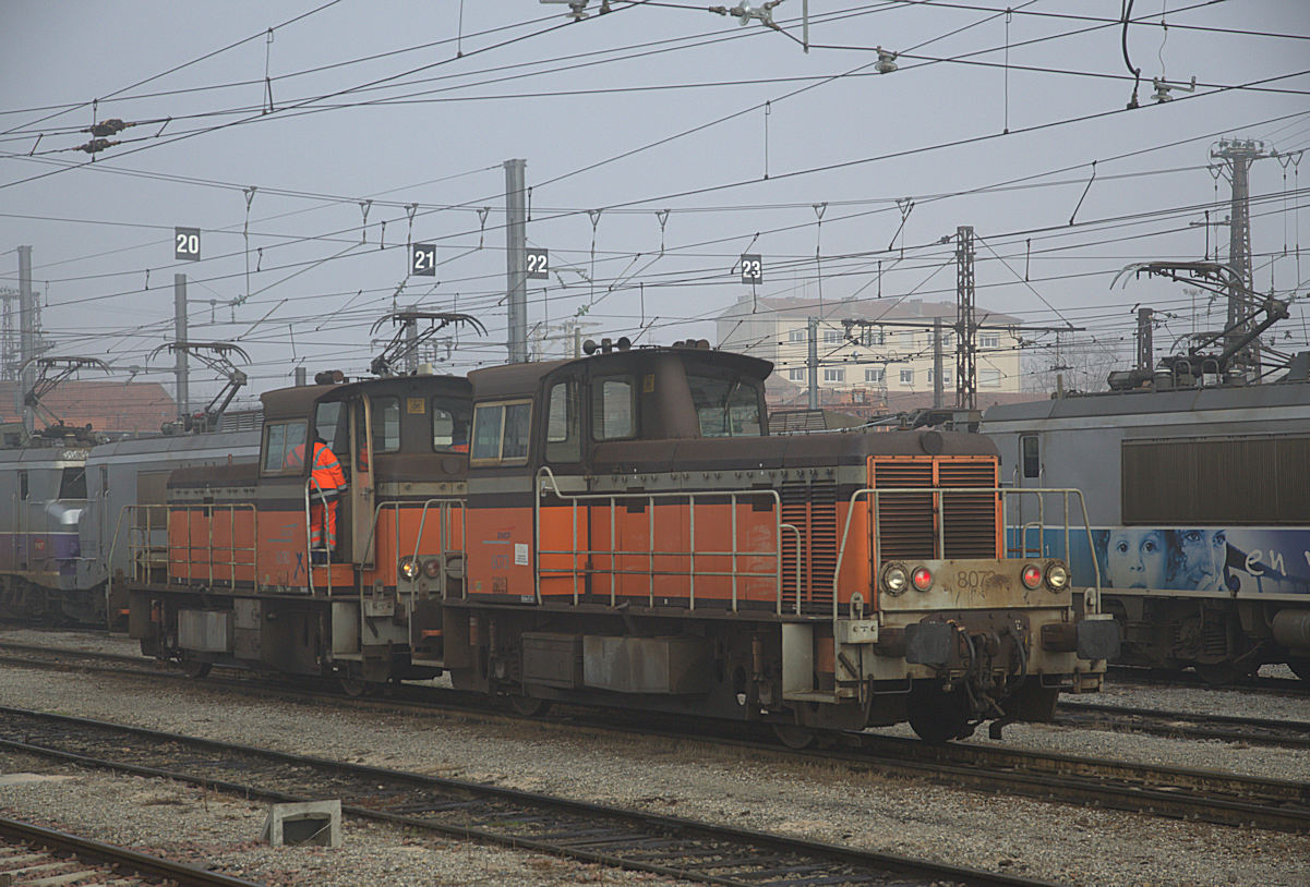 Y 8072 + Y 8080