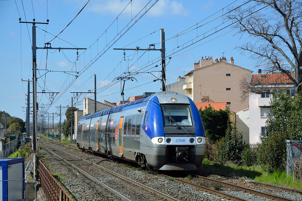 Z 27586/Z 27587 MIDI-PYRÉNÉES