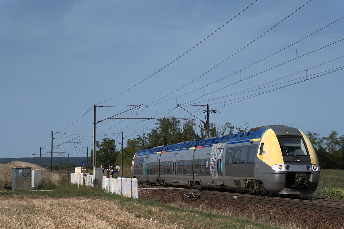 Z 27545/Z 27546 BOURGOGNE-FRANCHE COMTÉ