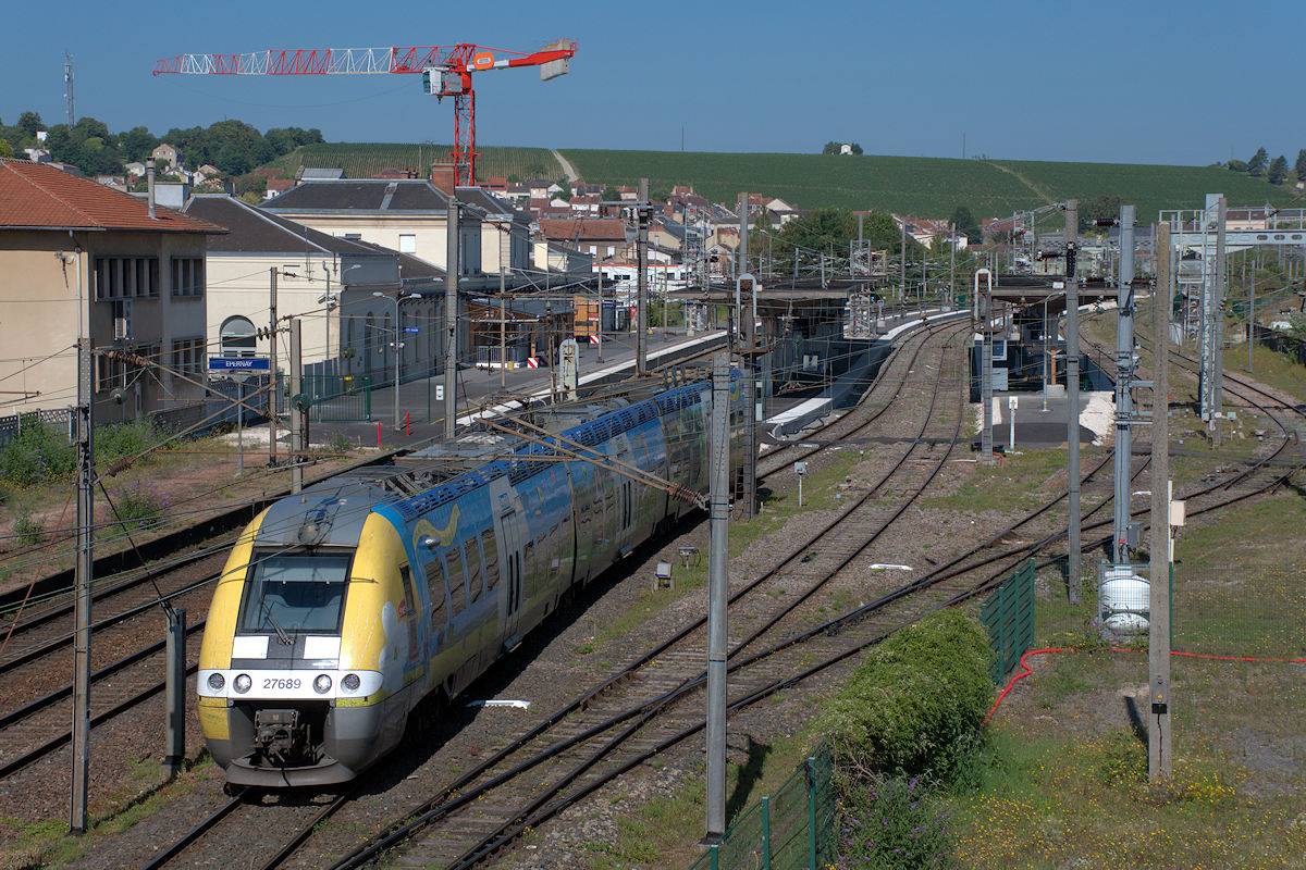 Z 27689/Z 27690 GRAND EST « CHARLEVILLE-MÉZIÈRES »