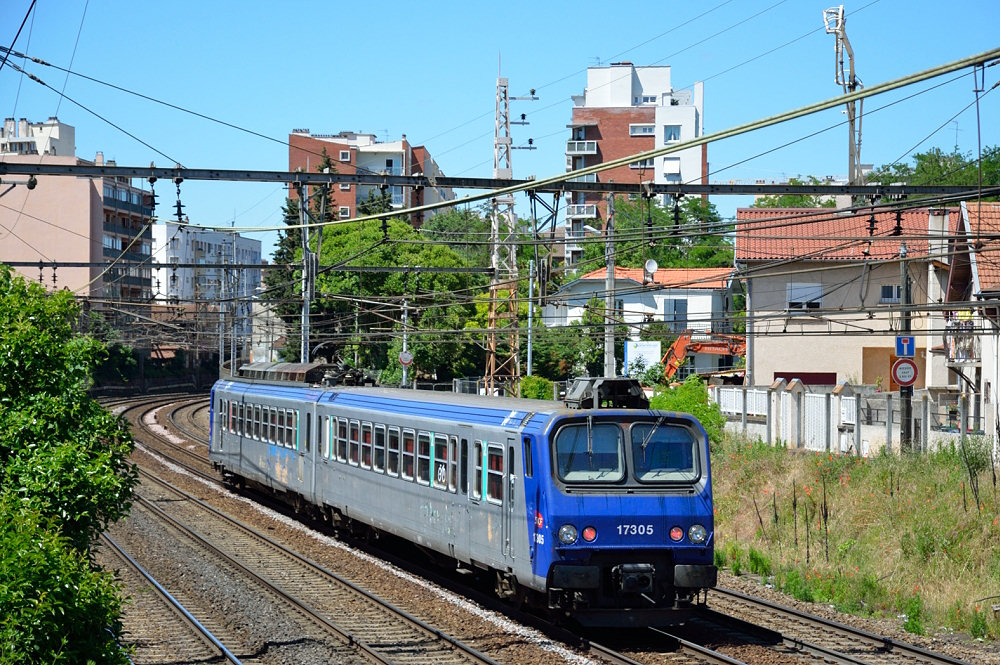 Z 7305  MIDI-PYRÉNÉES