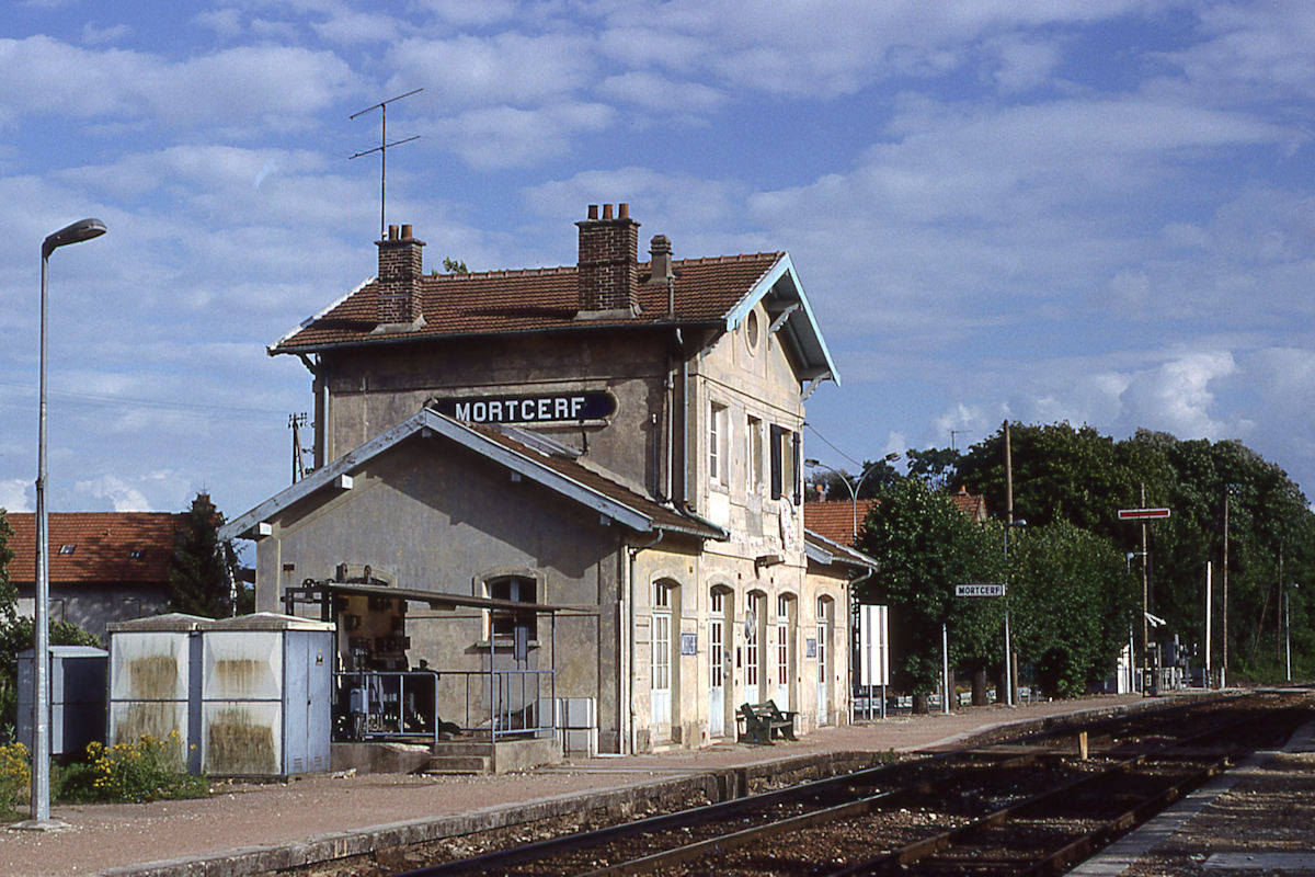 MORTCERF • BÂTIMENT VOYAGEURS