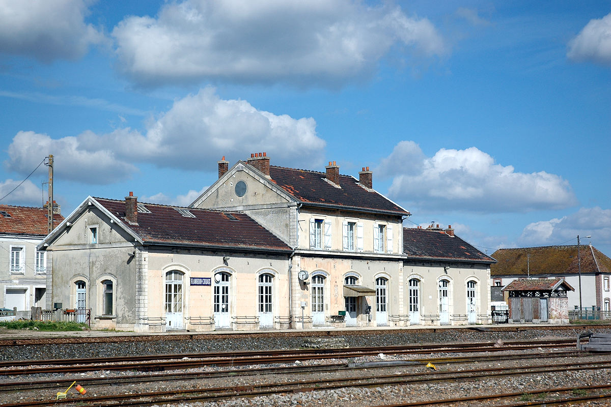 BÂTIMENT VOYAGEURS DE FLAMBOIN-GOUAIX