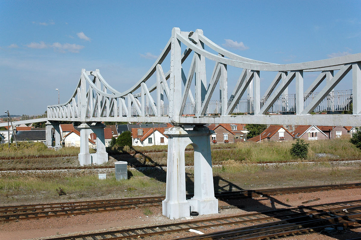 ANCIENNE PASSERELLE POUR PIÉTONS (1927)