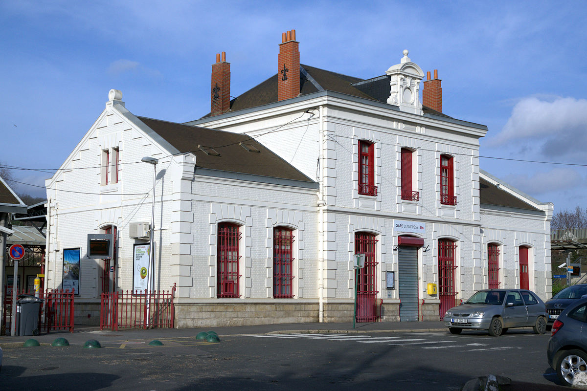 BÂTIMENT VOYAGEURS