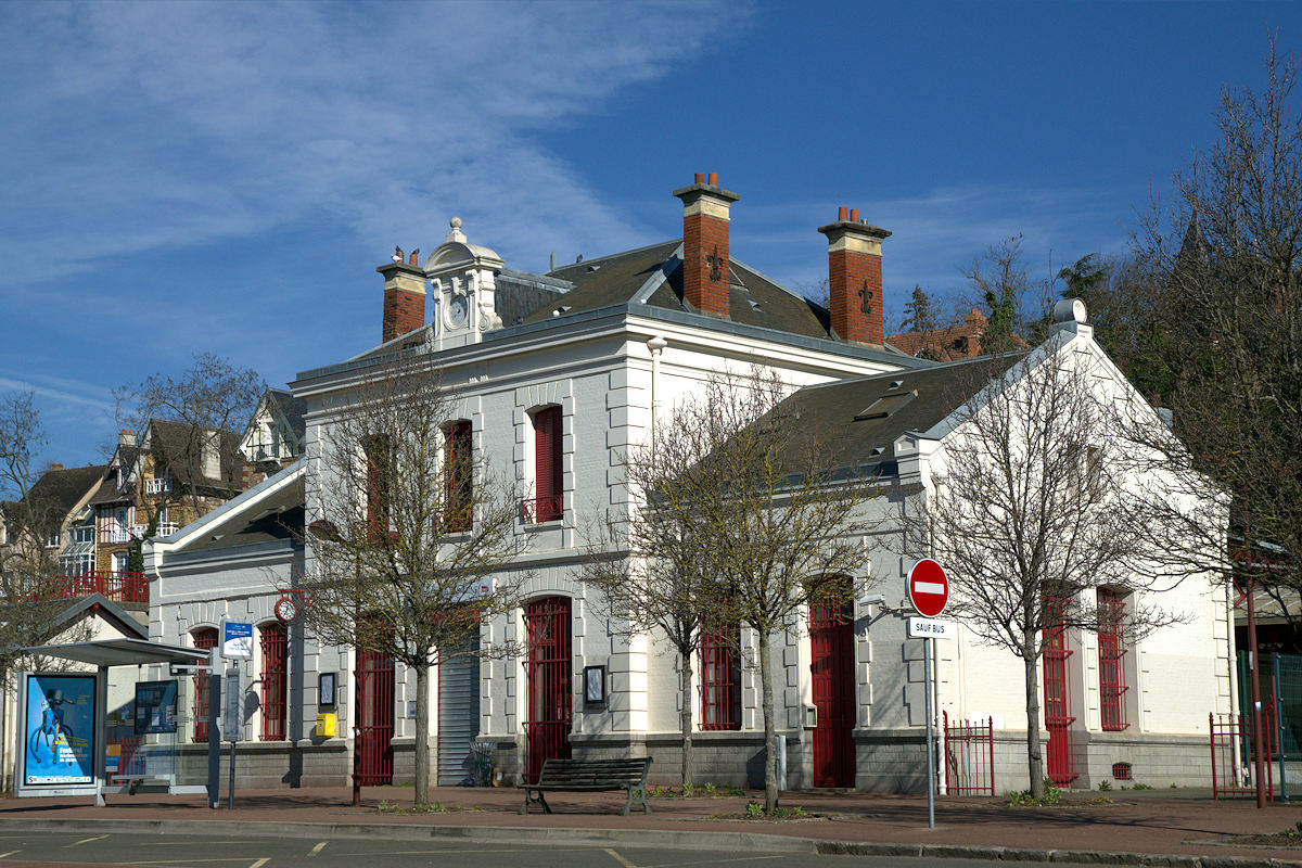 BÂTIMENT VOYAGEURS