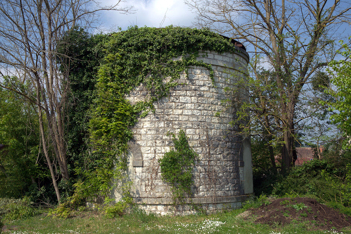 FÛT DU CHÂTEAU D'EAU