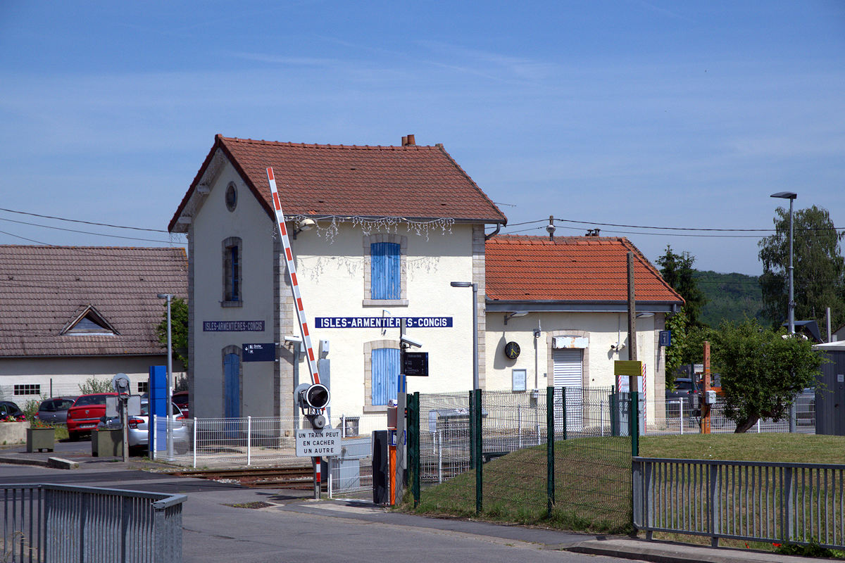 BÂTIMENT VOYAGEURS D'ISLES-ARMENTIÈRES-CONGIS