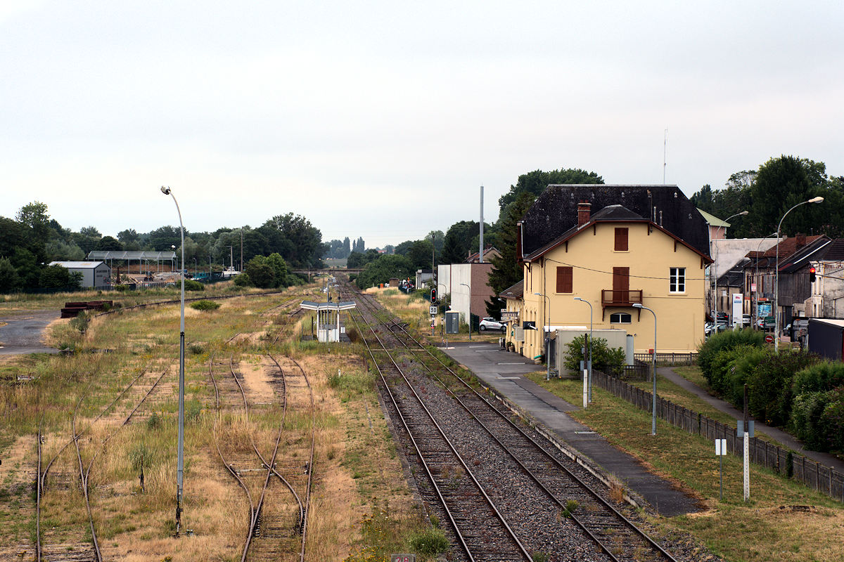 FISMES • BÂTIMENT VOYAGEURS