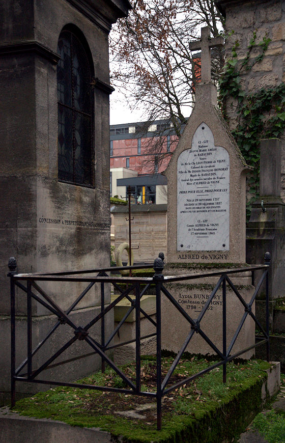 TOMBE D'ALFRED DE VIGNY