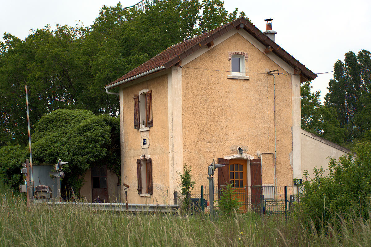 ANCIENNE HALTE DE SAINT-RÉMY • PN 56