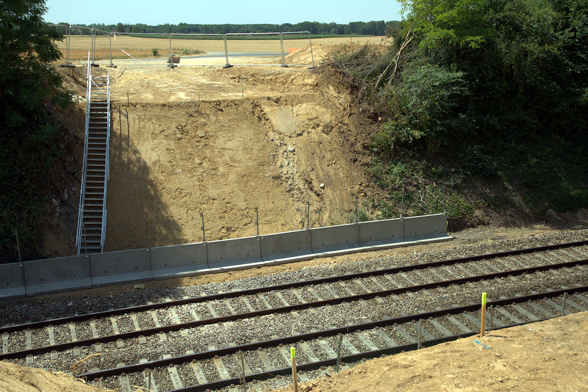 EMPLACEMENT DU PONT DE LA VOIE COMMUNALE D’EVERLY À CHALMAISON