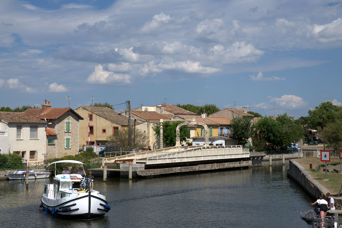 PONT MOBILE SUR LA CANAL DU RHÔNE