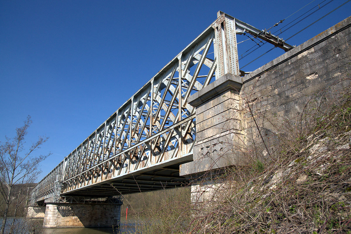 PONT DE MONTEREAU SUR LA SEINE